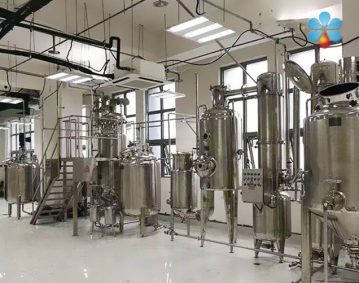 Natural flavor subcritical extraction production line